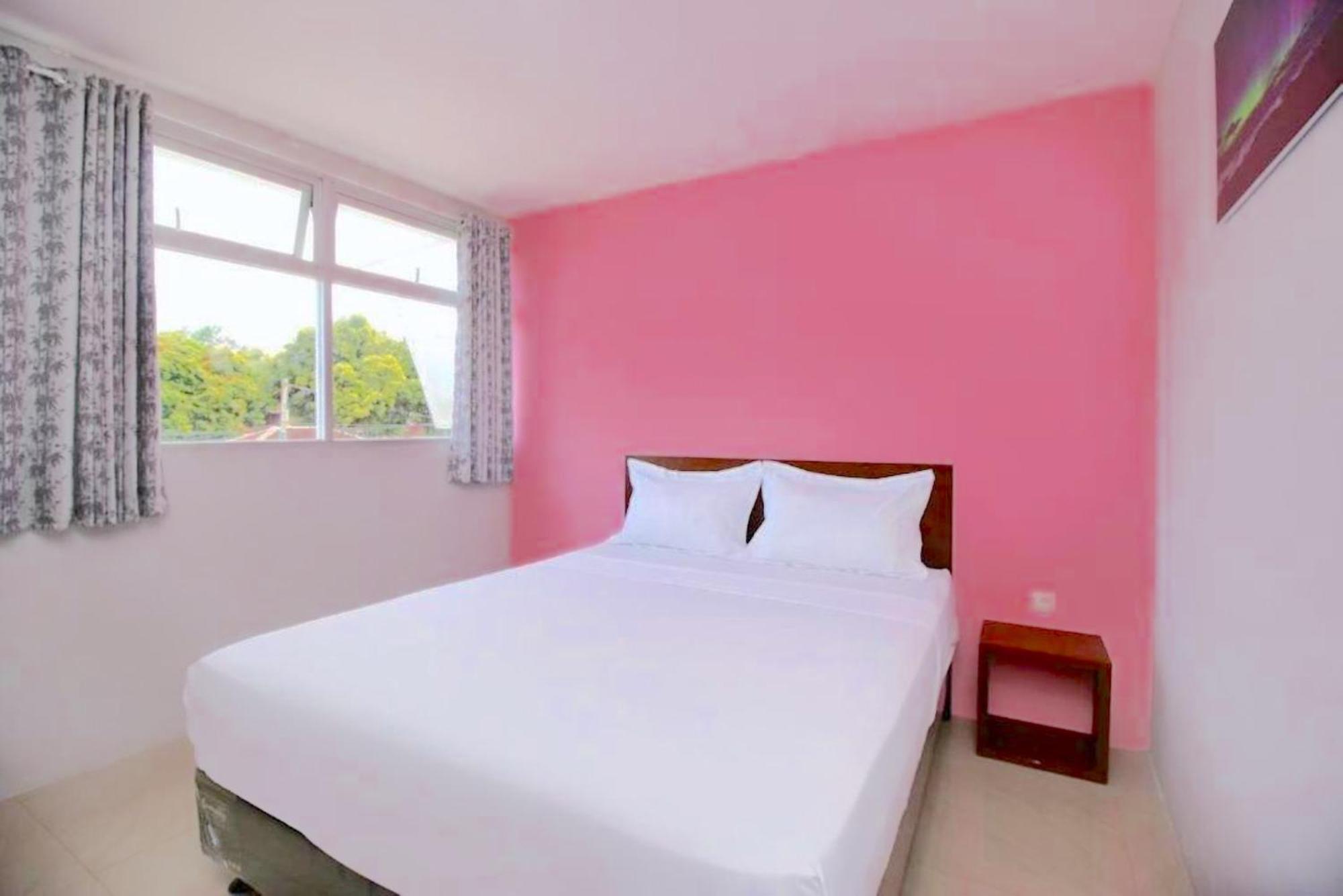The Aurora By Makati Hotel Lembang Bagian luar foto