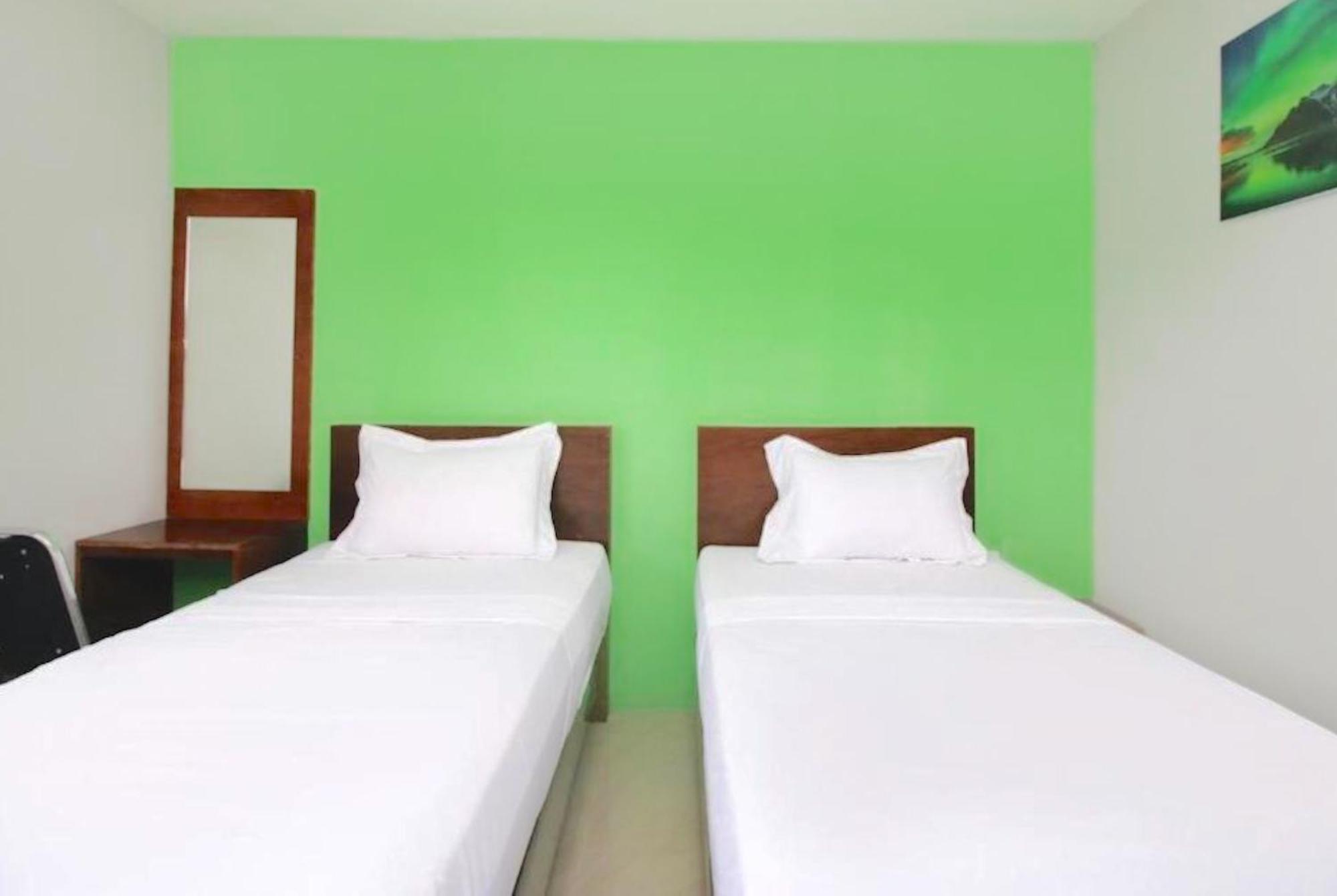 The Aurora By Makati Hotel Lembang Bagian luar foto